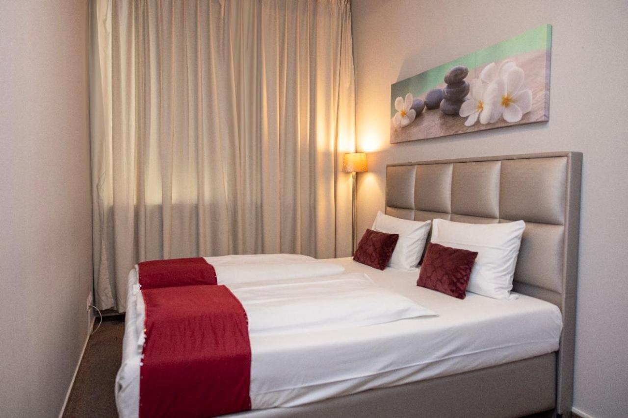 Hotel Twinhof à Hambourg Extérieur photo