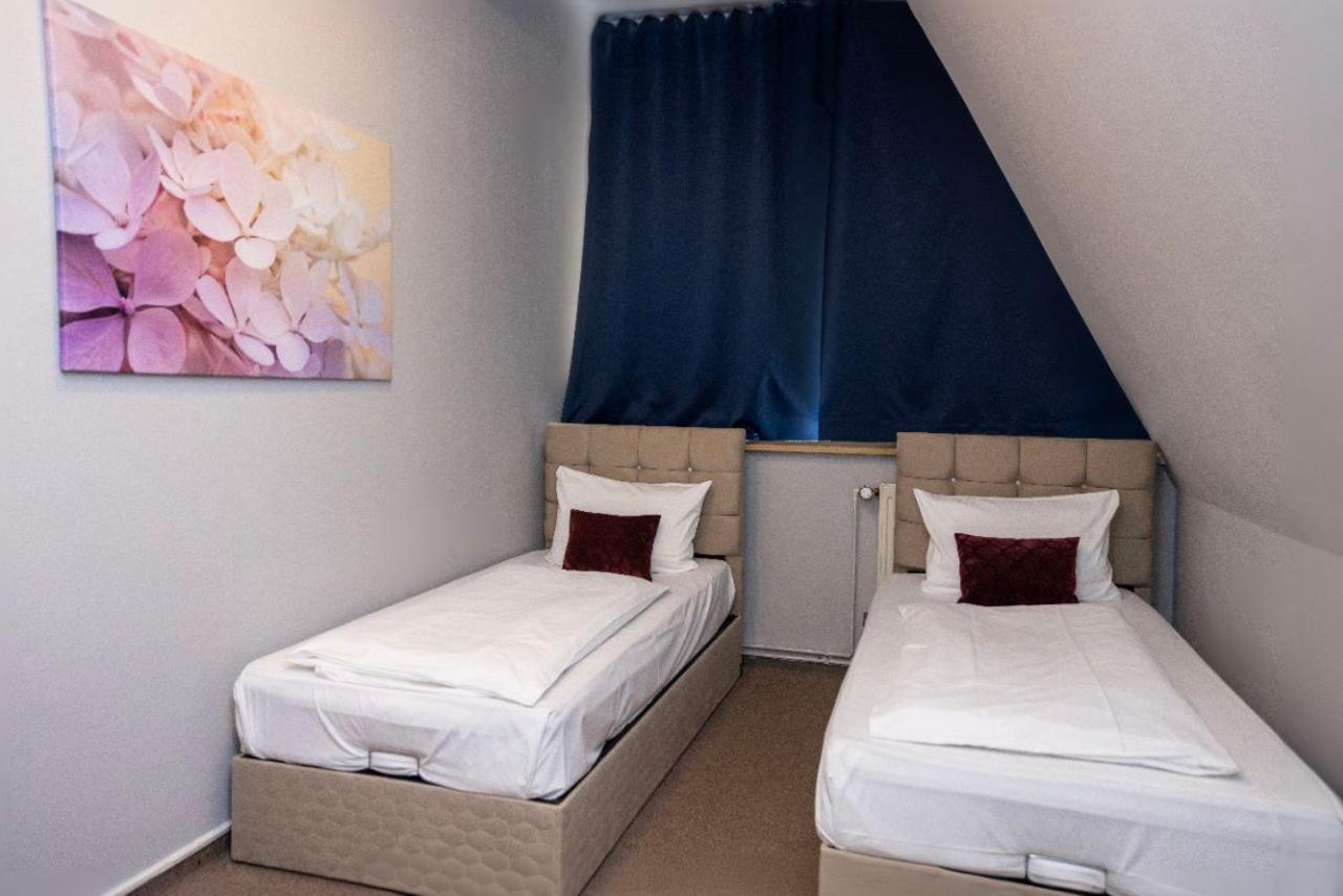 Hotel Twinhof à Hambourg Extérieur photo
